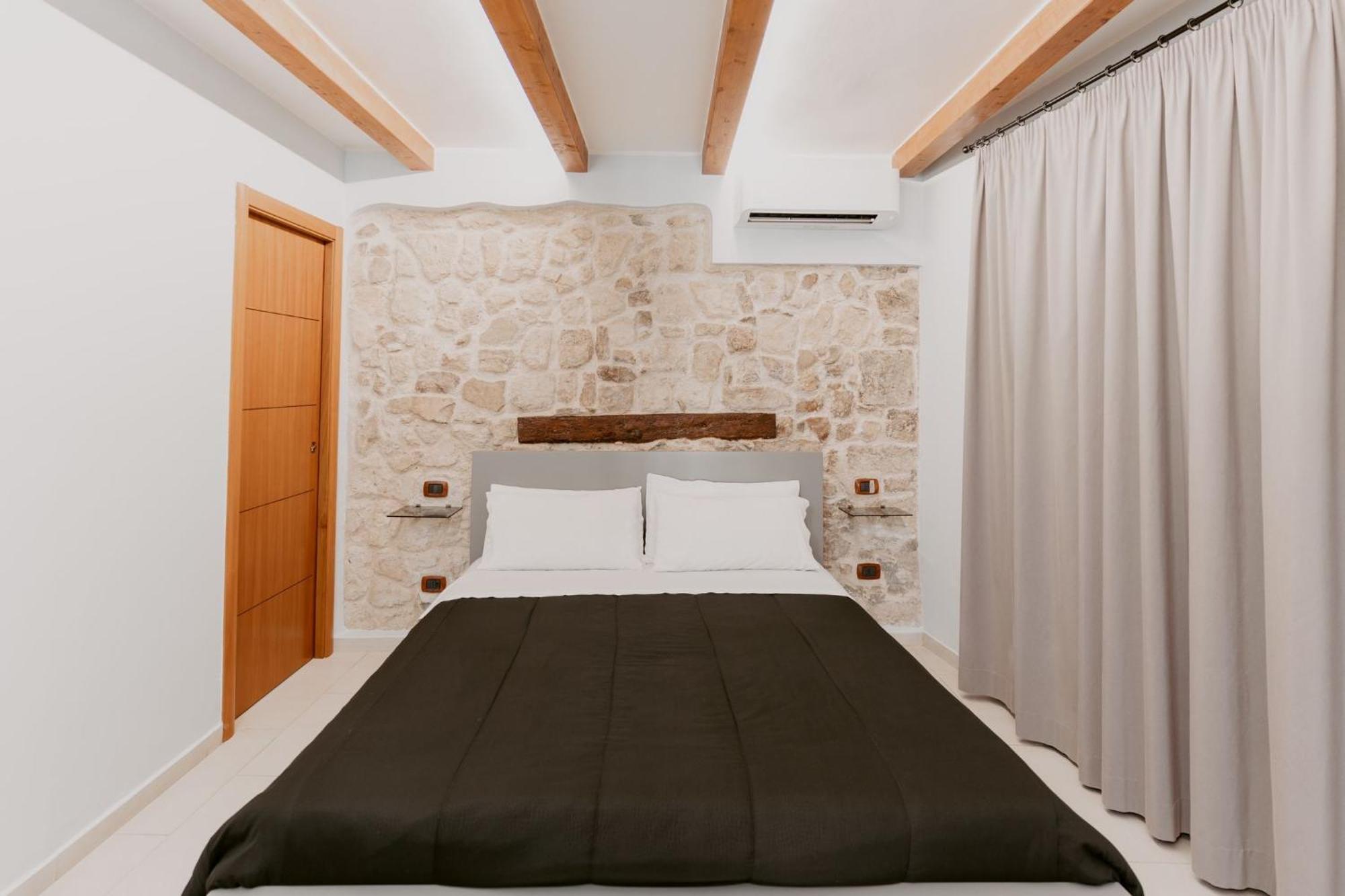 Dimora L'Etual Bed and Breakfast Bari Exteriör bild