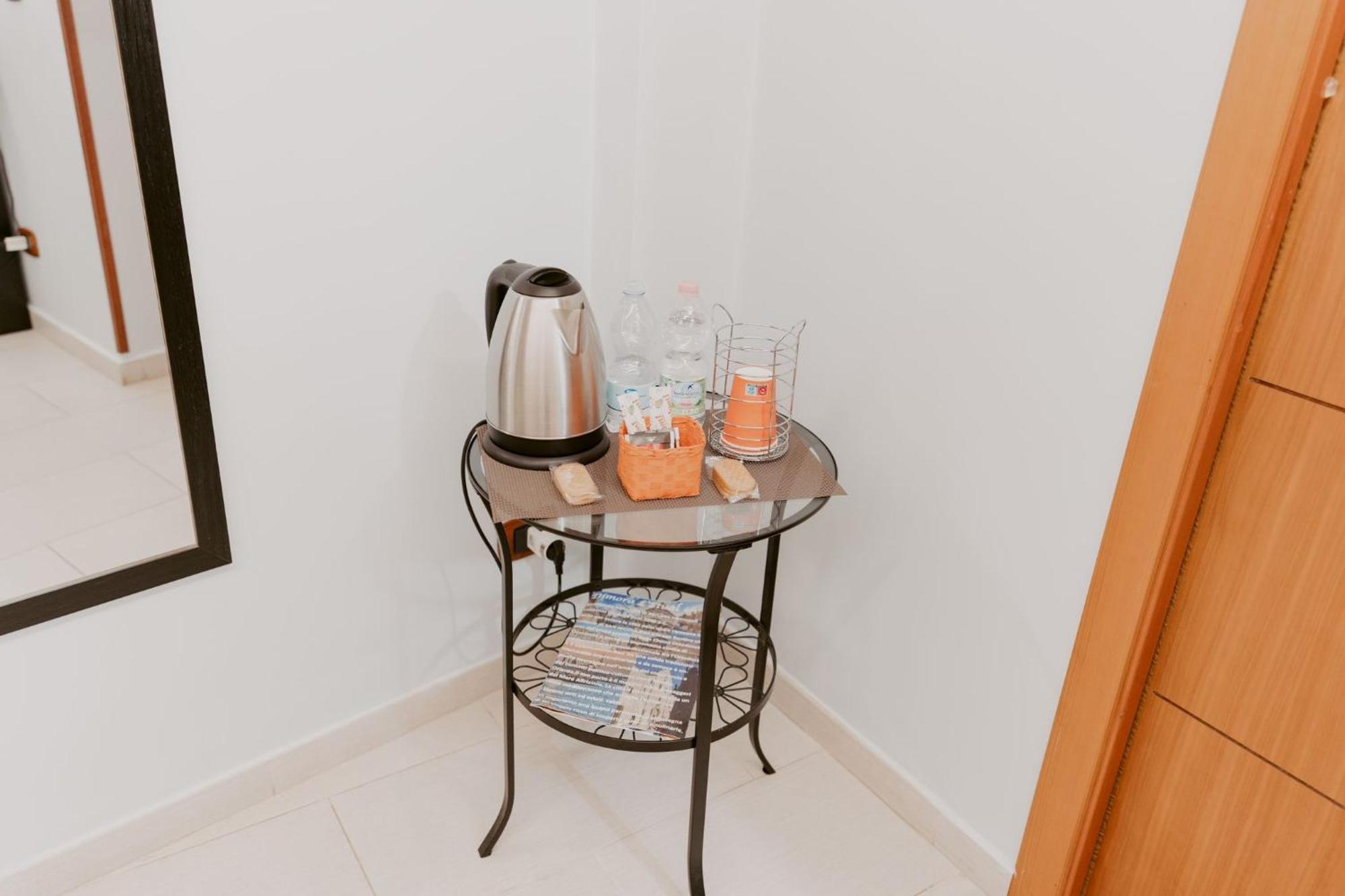 Dimora L'Etual Bed and Breakfast Bari Exteriör bild