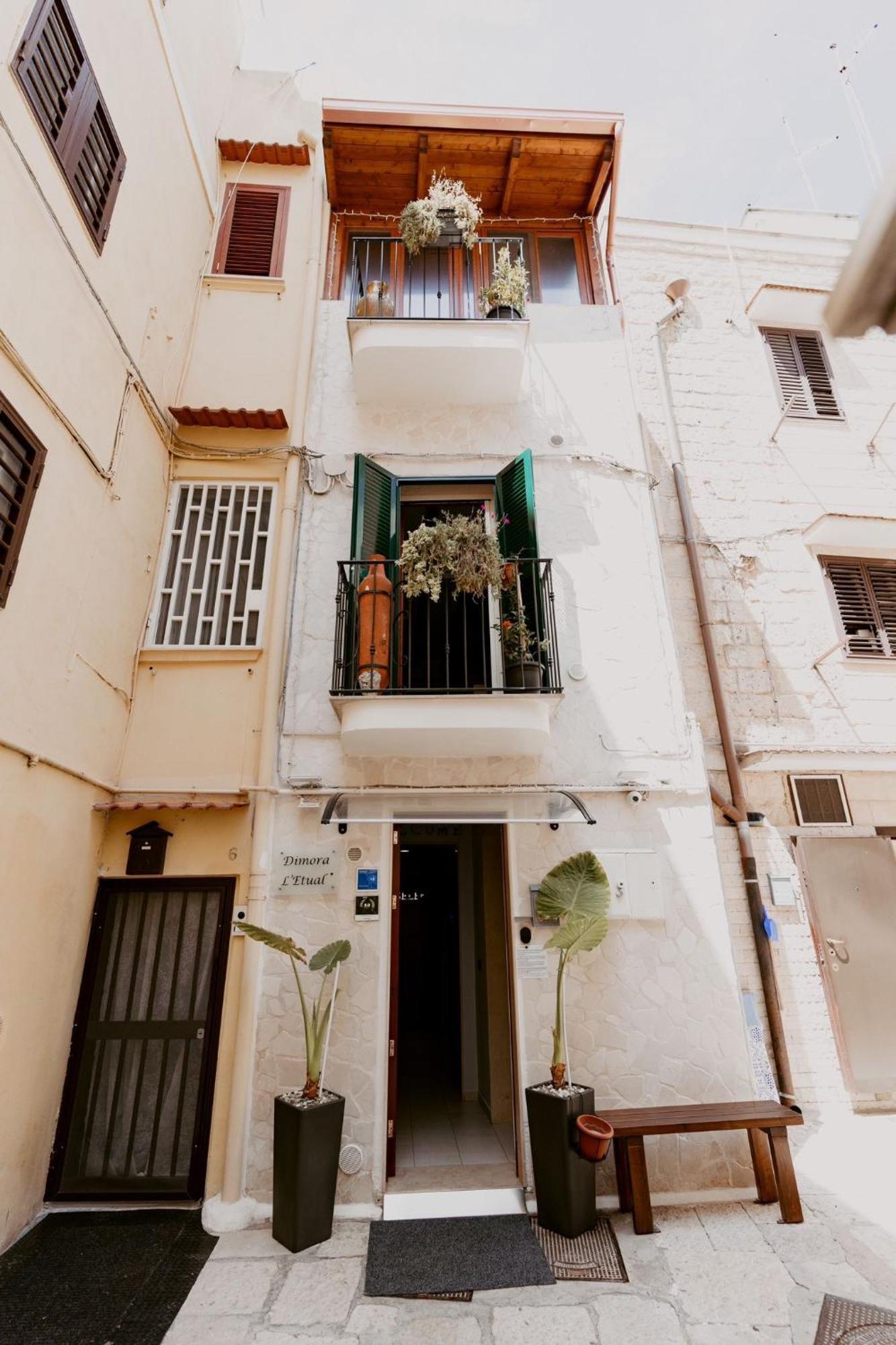 Dimora L'Etual Bed and Breakfast Bari Exteriör bild
