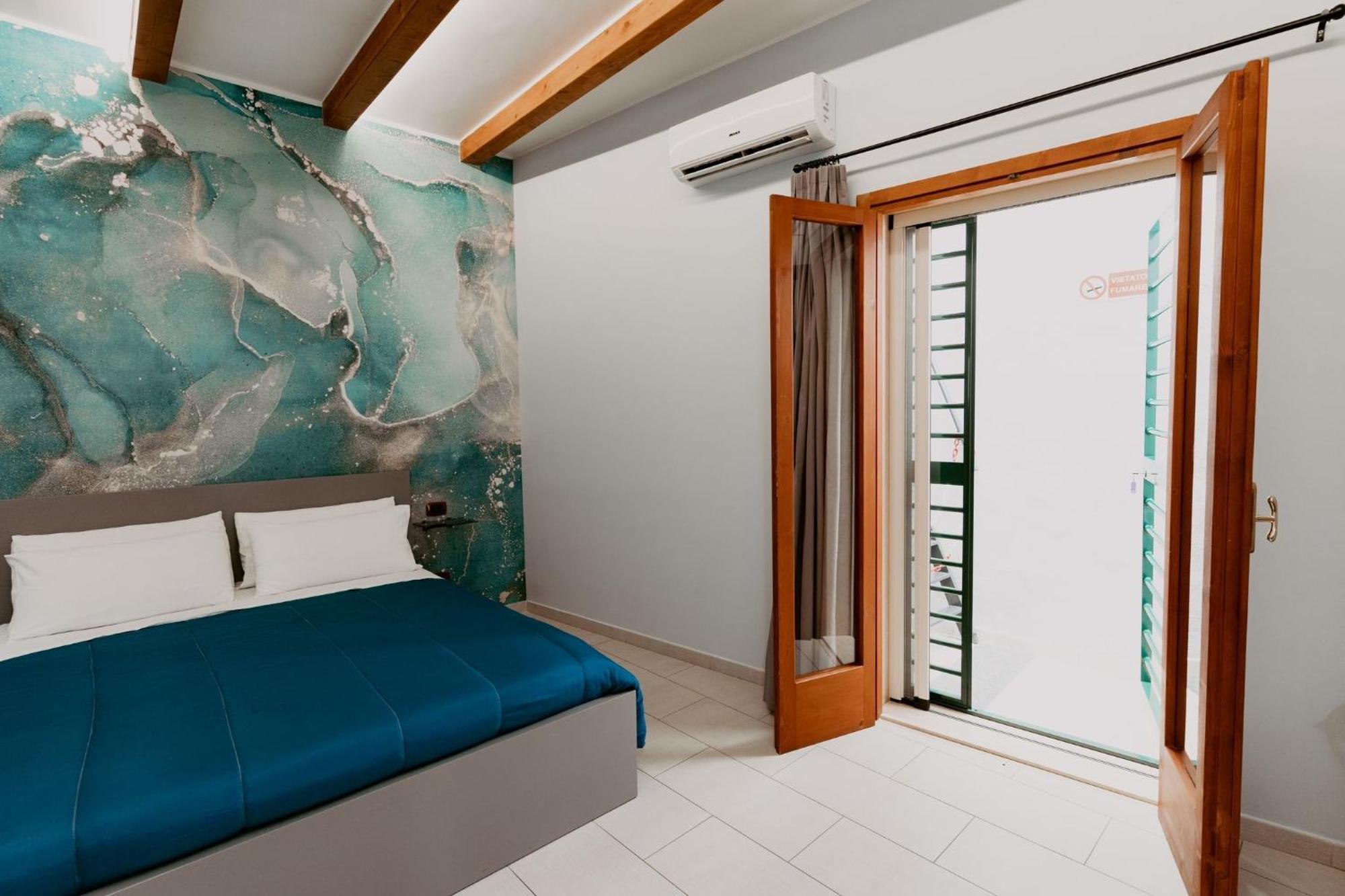 Dimora L'Etual Bed and Breakfast Bari Exteriör bild