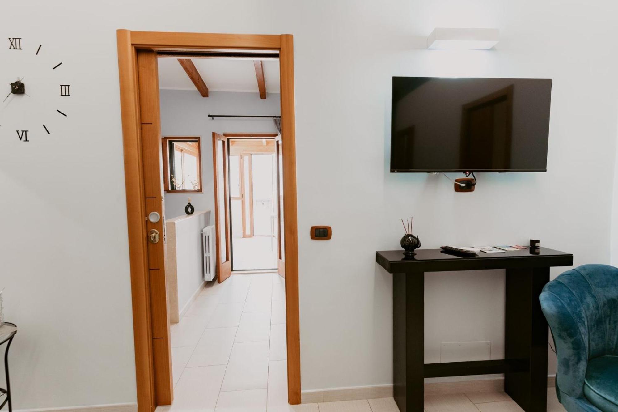 Dimora L'Etual Bed and Breakfast Bari Exteriör bild