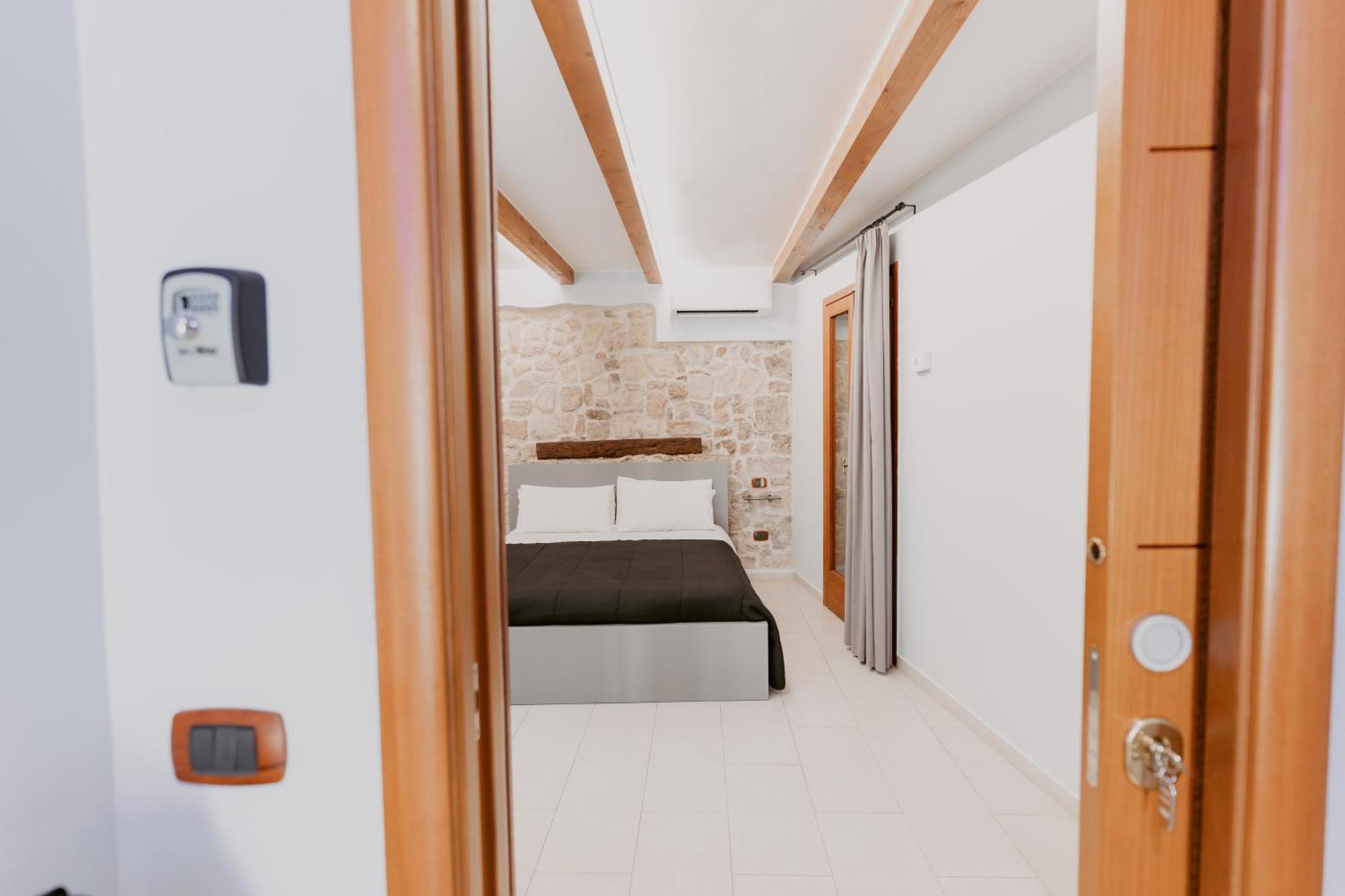 Dimora L'Etual Bed and Breakfast Bari Exteriör bild