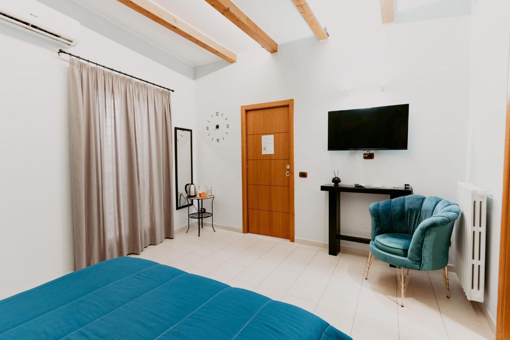 Dimora L'Etual Bed and Breakfast Bari Exteriör bild
