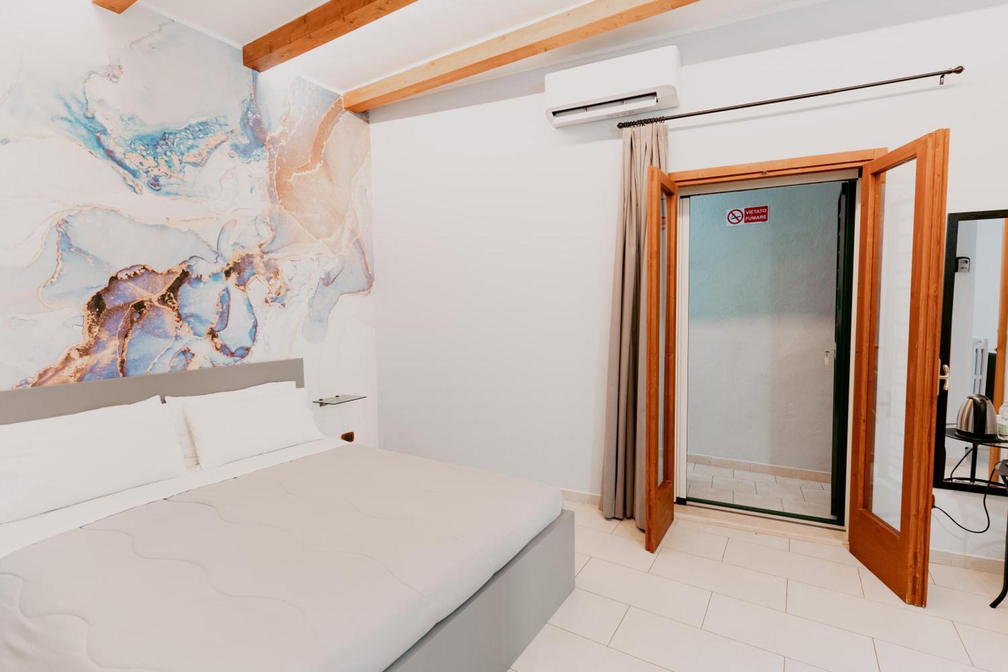 Dimora L'Etual Bed and Breakfast Bari Exteriör bild